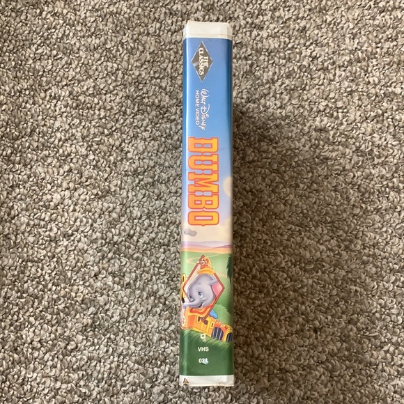 Walt Disney classic ‘Dumbo’ Black Diamond edition VHS - Picture 2 of 8